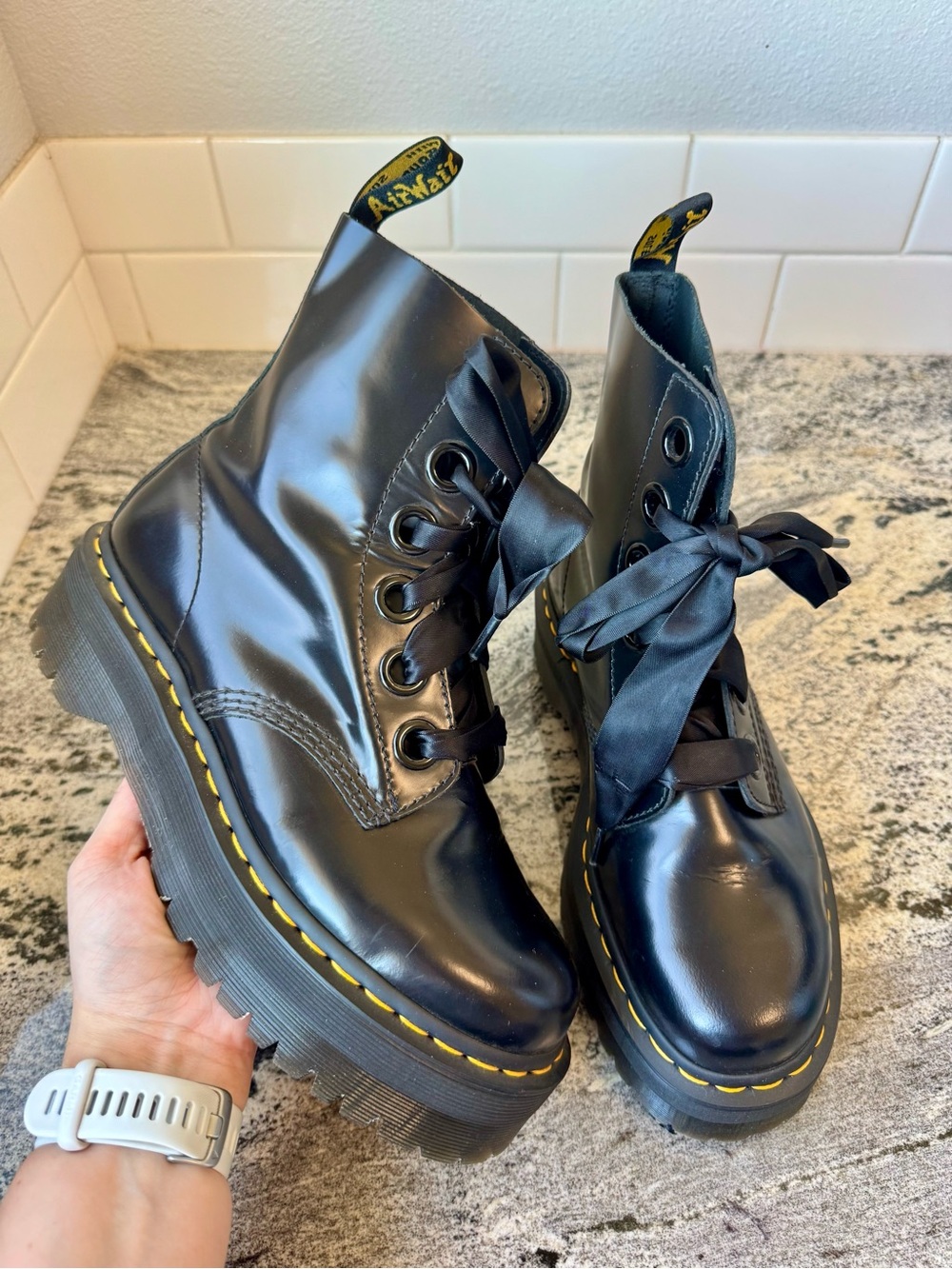 Dr. Martens Molly Platform Boots. Women’s 9. EUC.